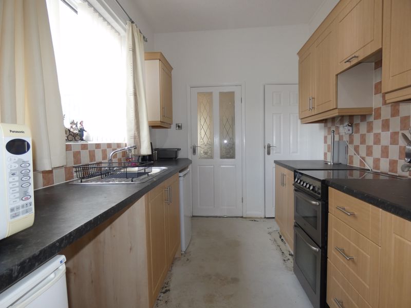 Kitchen- click for photo gallery